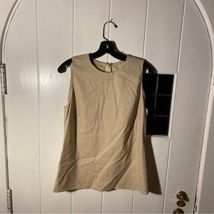 (1) Trendy Tan Vera Wang Zip-In-The-Back Sleeveless Top/Blouse Women’s Size 8